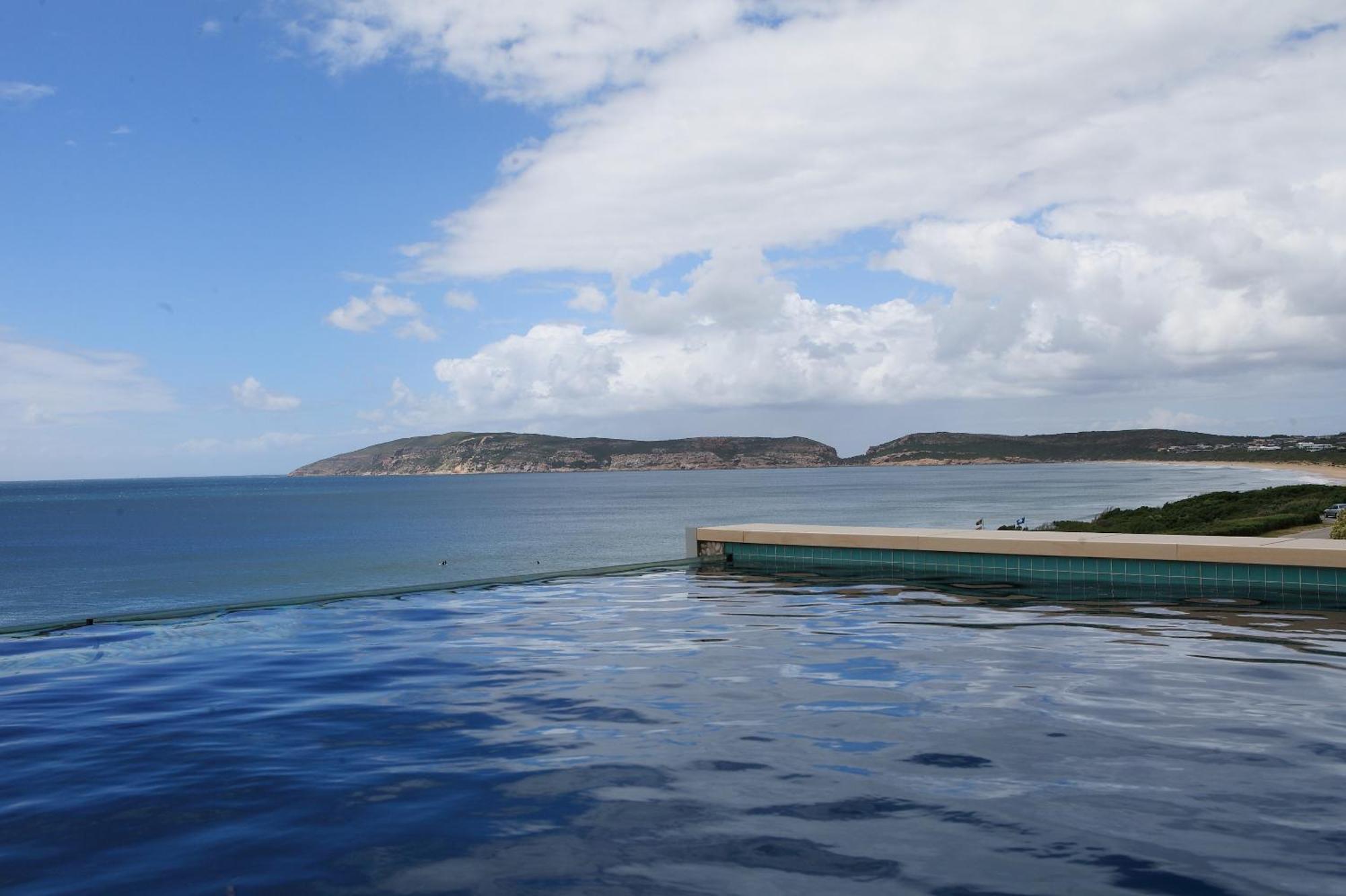 Periwinkle Lodge Guest House Plettenbergbaai Buitenkant foto