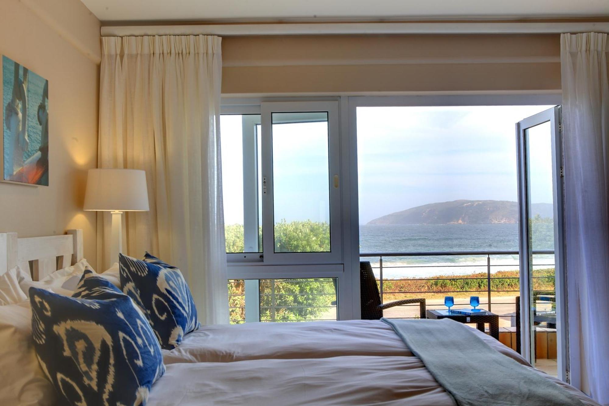 Periwinkle Lodge Guest House Plettenbergbaai Buitenkant foto