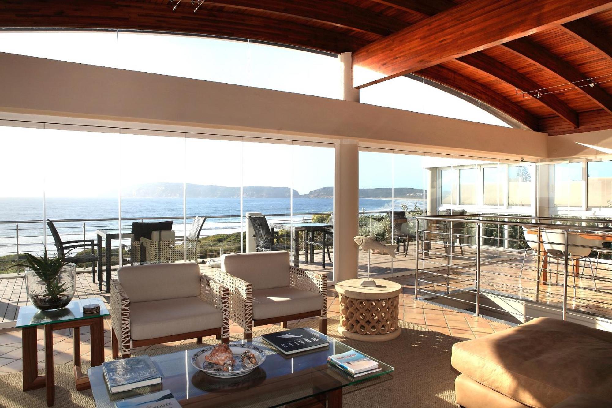 Periwinkle Lodge Guest House Plettenbergbaai Buitenkant foto